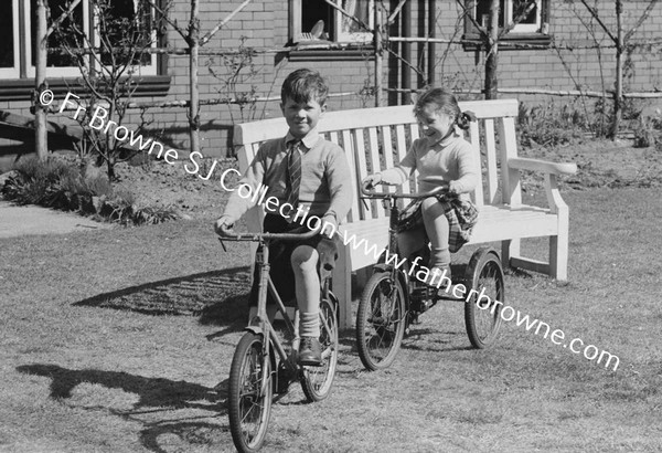 CASTLERIGG   MARTIN B  CHILDREN  JOHNNIE AND VALERIE SZULC ON BIKE